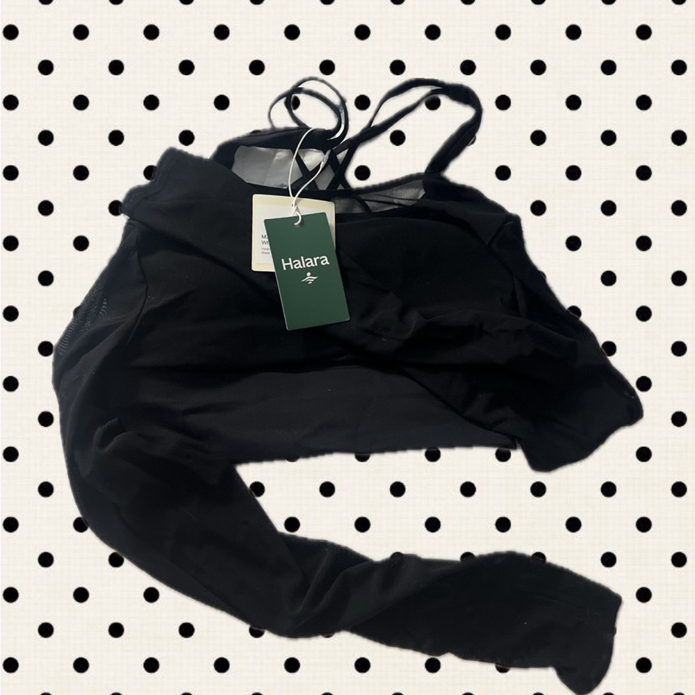HALARA Elegant Black Activewear Top